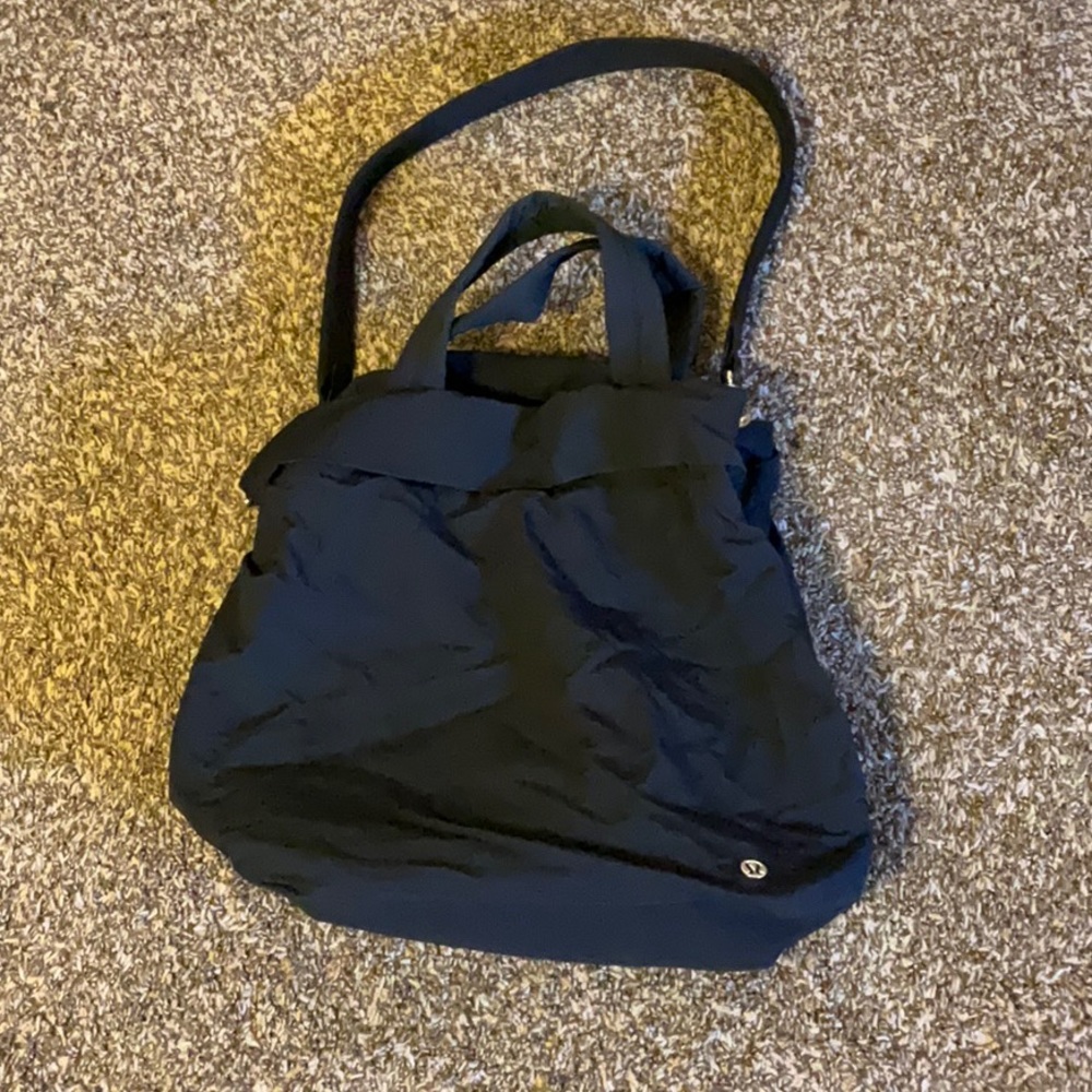 Lululemon bag